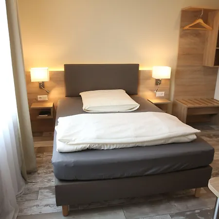 Kemnater Hof 3*